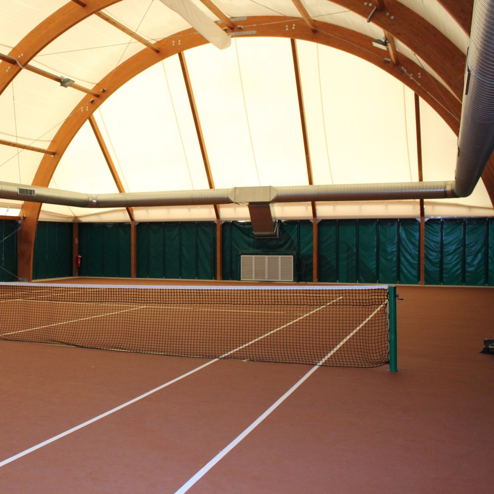 campo tennis coperto